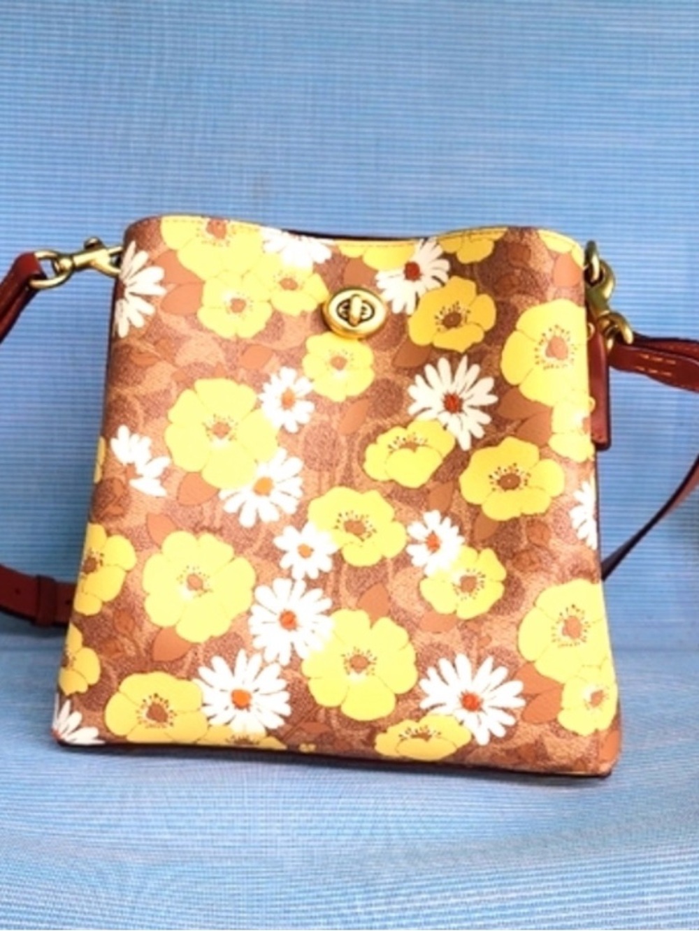 Coach bucket Floral Crossbody Bag in Yellow and White